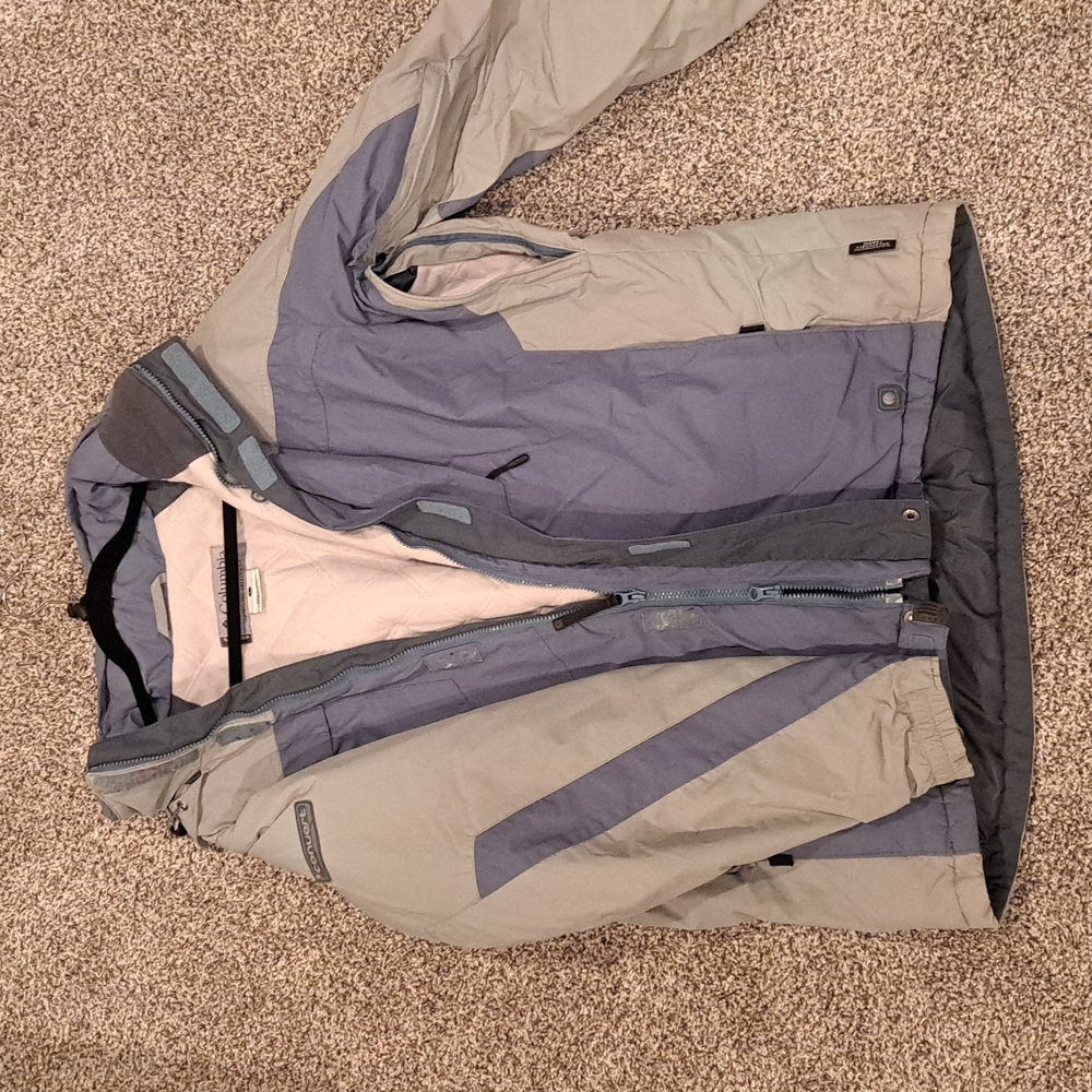 Columbia Convert winter ski snowboard jacket.